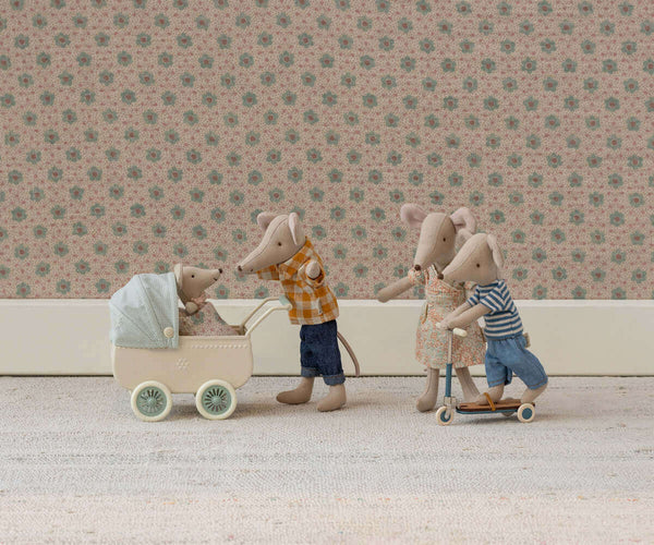 Maileg,  Pram with Baby Mouse - Mint