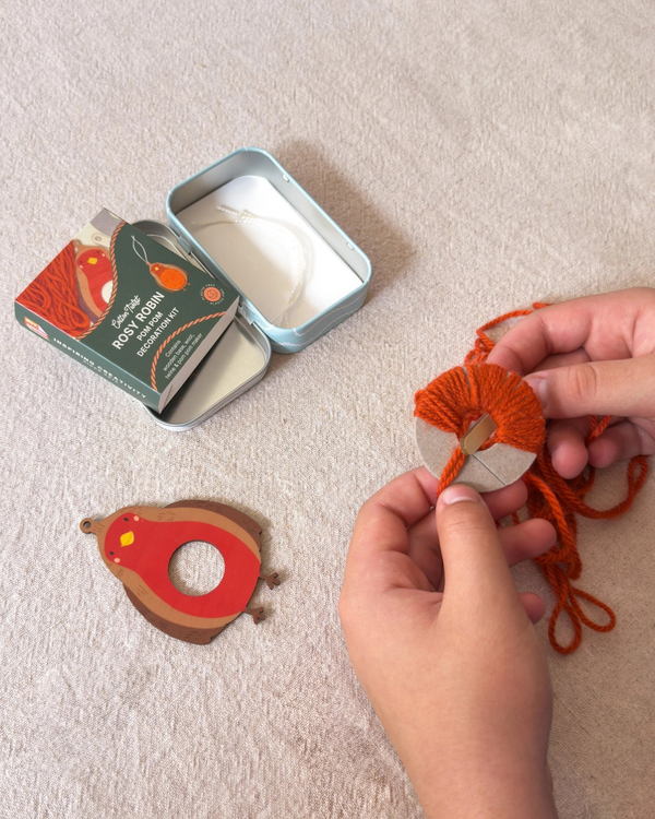 Cotton Twist, Make Your Own Pom Pom Robin Decoration Kit