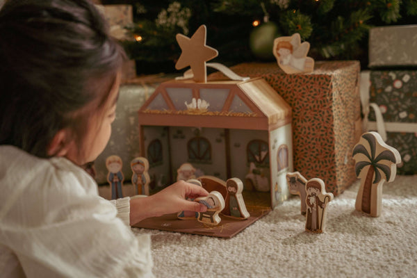 Little Dutch, Nativity Scene