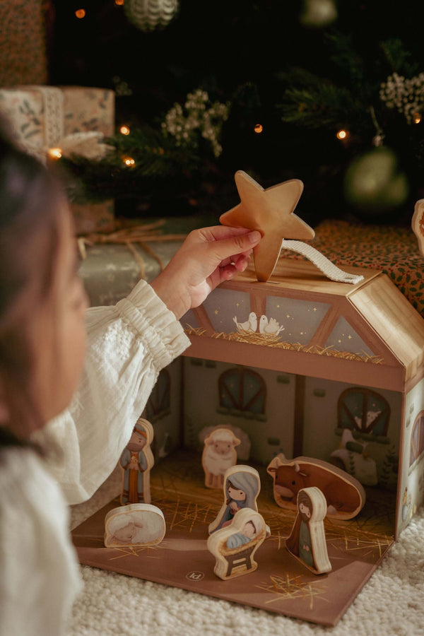 Little Dutch, Nativity Scene