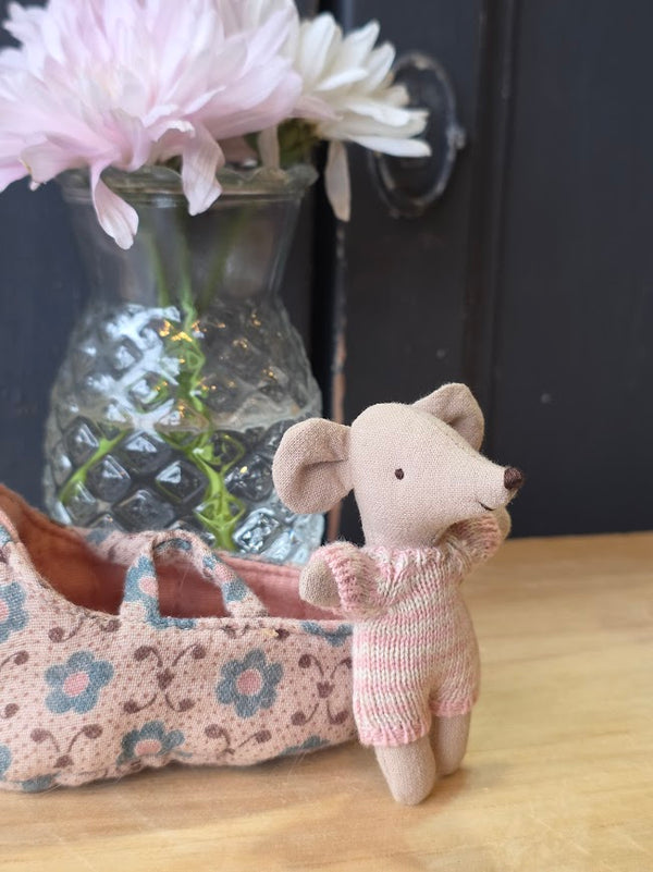 Maileg, Baby mouse in Carry Cot - Rose