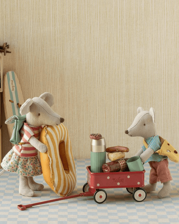 PRE-ORDER Maileg, Wagon Mouse - Red **DUE LATE OCT**