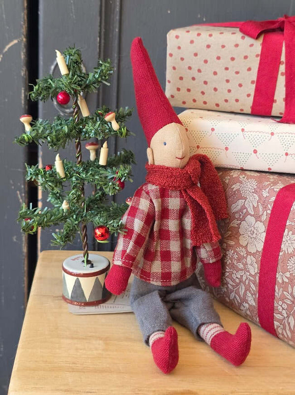 Maileg, Climbing Pixy, Boy - Red Checked Shirt (Size 1)