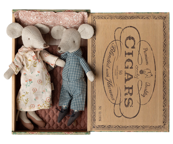 PRE-ORDER Maileg, Grandma and Grandpa Mice in Cigarbox **Due March**