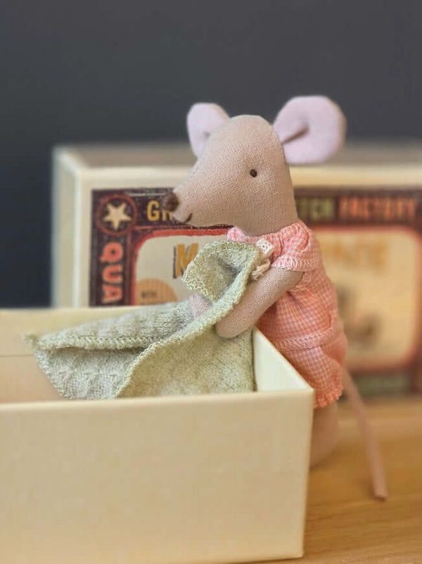 Maileg, Little Sister Mouse in Matchbox