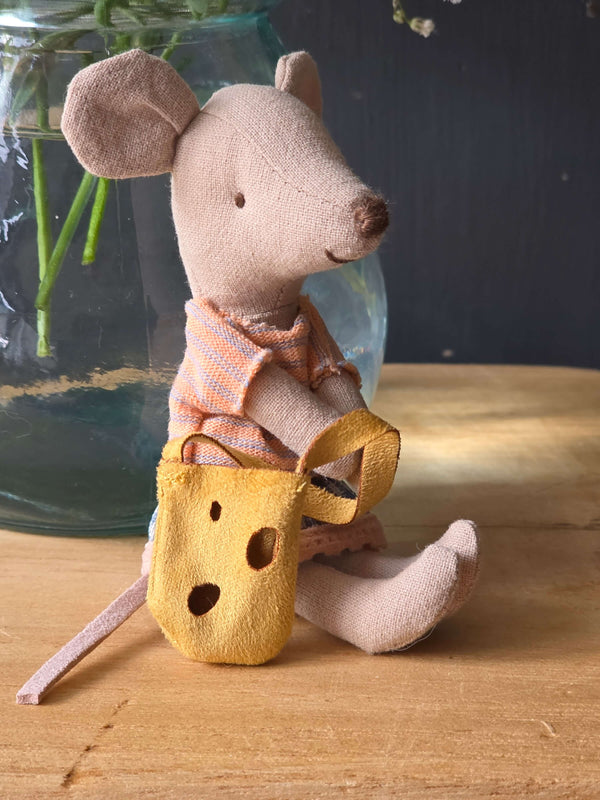 Maileg, Little Sister Mouse with Bag