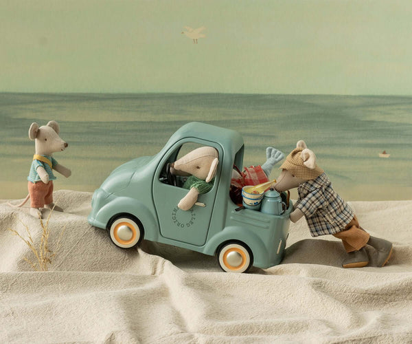 PRE-ORDER Maileg, Mouse Truck **DUE NOV**