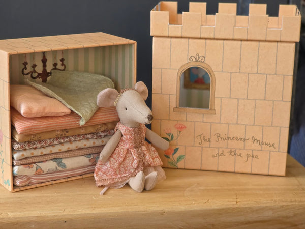 Maileg, Princess and the Pea, Big Sister