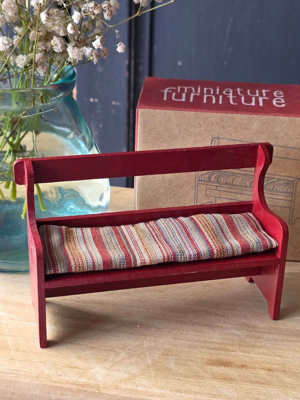 Maileg, Red Bench