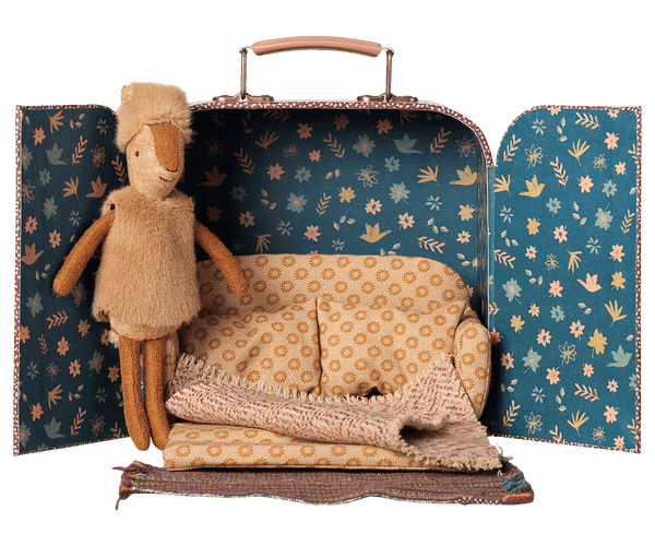 PRE-ORDER Maileg, Reindeer in Suitcase, Little Sister **Due Late Oct **