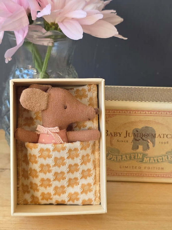 Maileg, Sleepy Wakey Baby Mouse in Matchbox - Rose