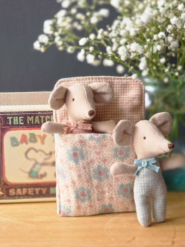 Maileg, Twins, Baby Mice in Matchbox - Checker