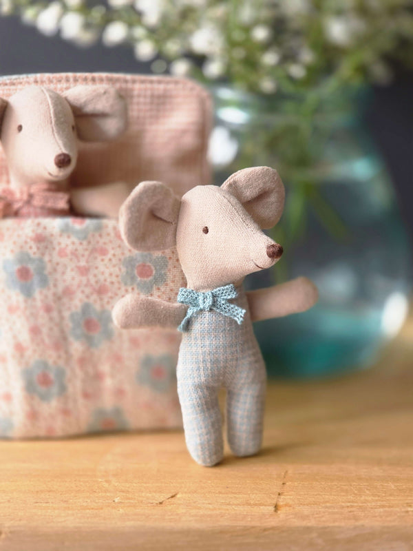 Maileg, Twins, Baby Mice in Matchbox - Checker