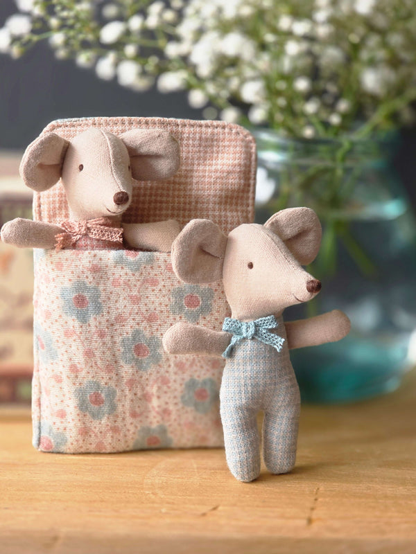 Maileg, Twins, Baby Mice in Matchbox - Checker