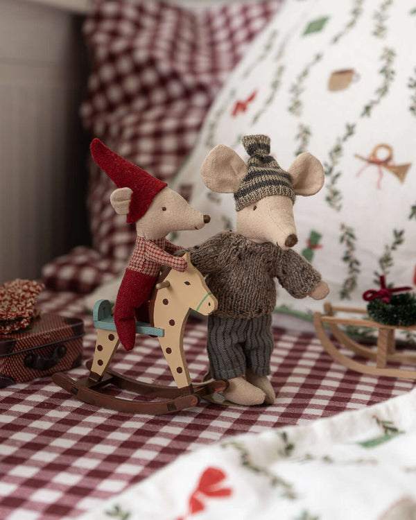 Maileg, Knitted Sweater and Hat, Big Brother