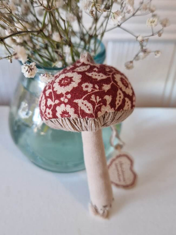 Maileg, Mushroom Ornament, Winter Flower - Red