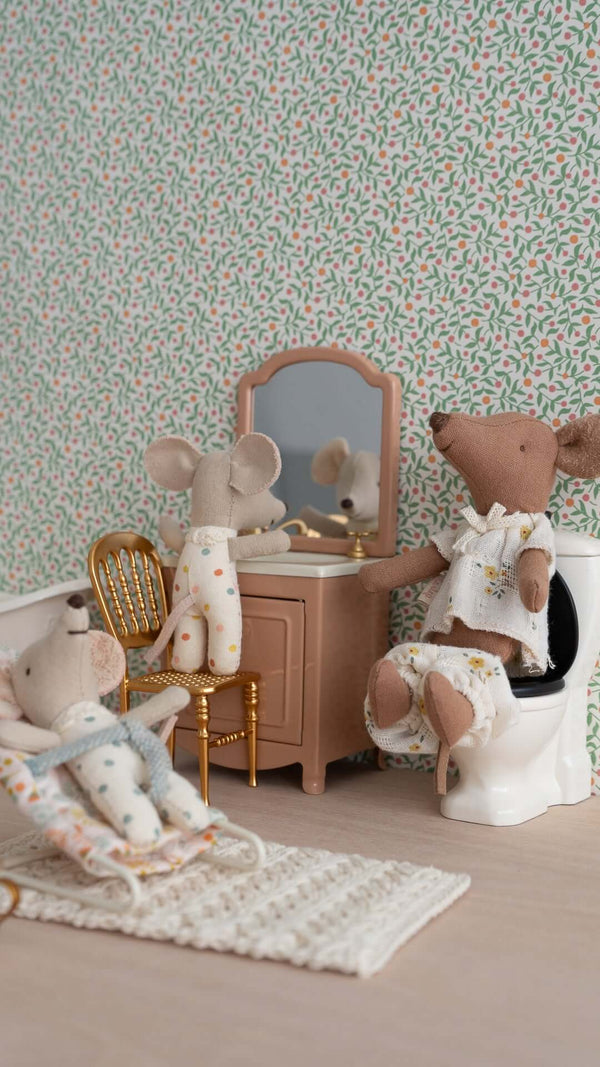 Maileg, Big Sister Mouse in Matchbox