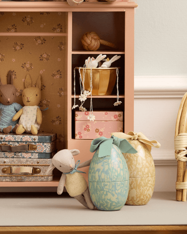 Maileg, Easter Egg with Micro Lamb, Small - Dusty mint