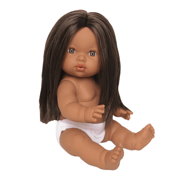 Mini Colettos, Isabel (Hispanic Girl, Brown Straight Hair and Blue Eyes) doll with brown hair and expressive blue eyes.