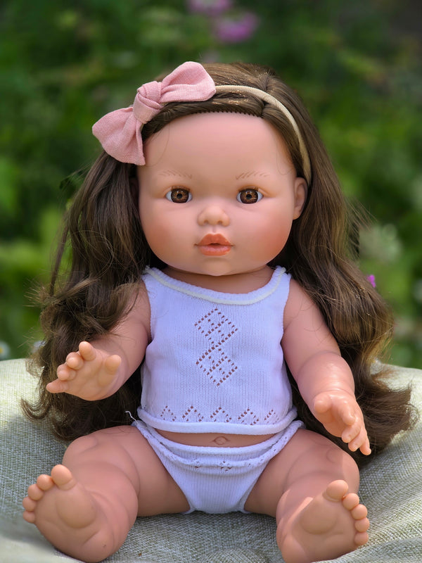 Mini Colettos, Alaska (Brunette with Brown Eyes)