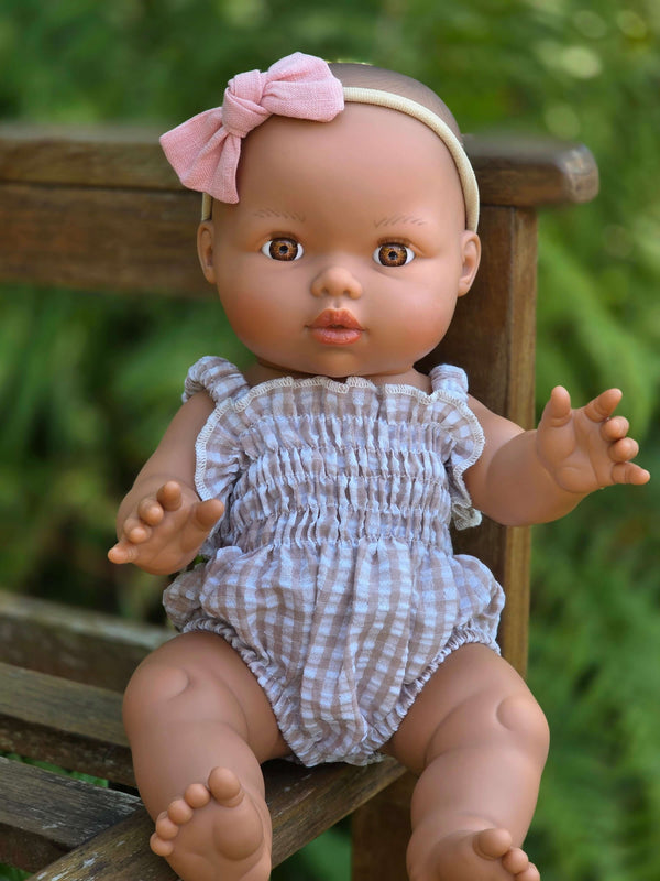 Mini Colettos, Alba (Hispanic Girl without Hair )