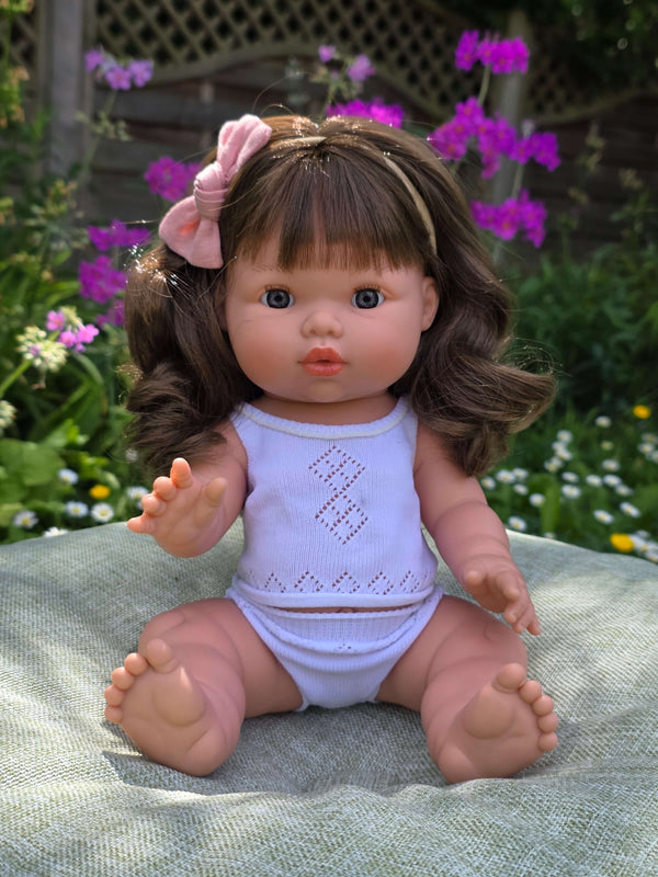 Mini Colettos, Aria (Brunette Girl Doll with Blue Eyes)