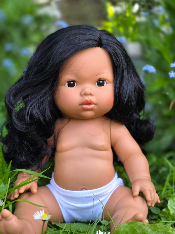 Mini Colettos, Aurora (Hispanic Girl, Black Wavy Hair and Black Eyes)