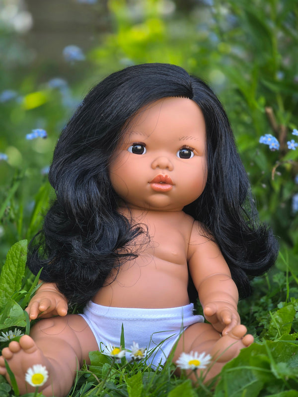 Mini Colettos, Aurora (Hispanic Girl, Black Wavy Hair and Black Eyes)