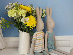 Size 4 Rabbits & Bunnies