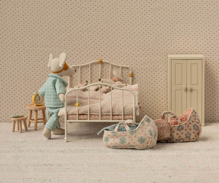Maileg Vintage Bed, Mouse - Off-White main image 1