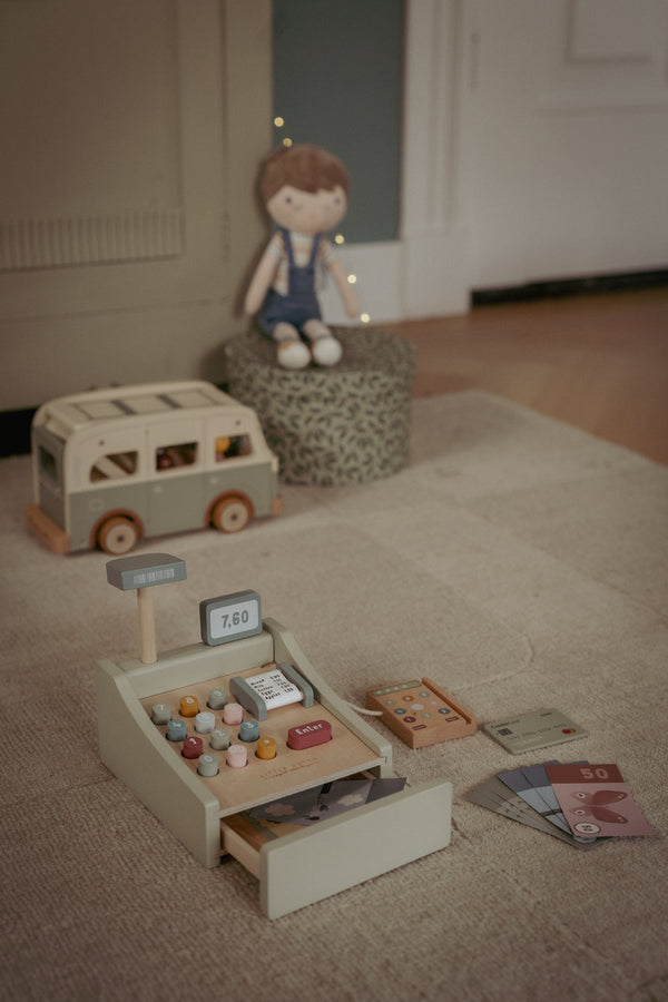 Little Dutch, Cash Register