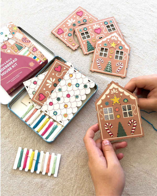 Cotton Twist, Stitch & Build Gingerbread House Kit