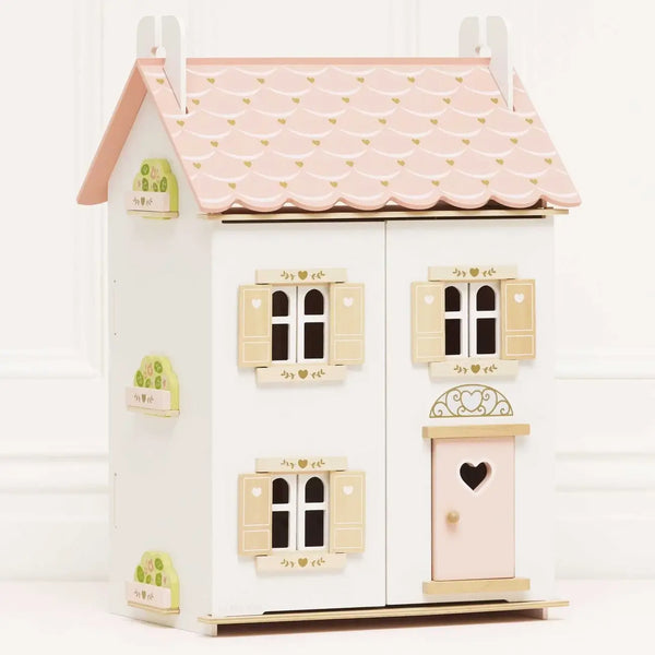 Le Van, Roseheart Wooden Dolls House