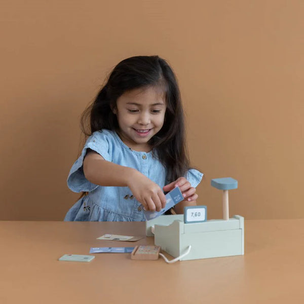 Little Dutch, Cash Register