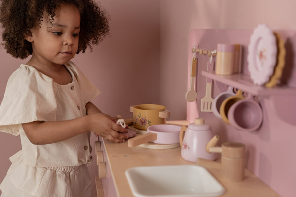 Little Dutch, Wooden Play Kitchen Pink FSC (Limited Edition)