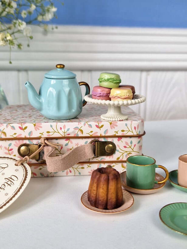 Maileg tea table deals