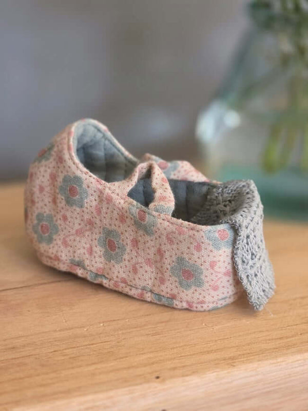 Maileg, Carry Cot, Baby Mouse - Blue