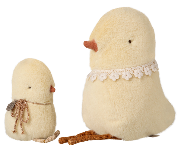 PRE-ORDER Maileg, Chicken Plush, Small **Due March**