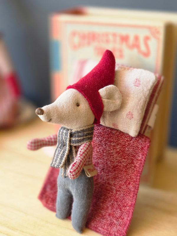 Maileg, Christmas Mouse, Baby in Book