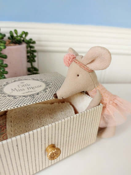 Maileg, Daybed Little Sister Mouse