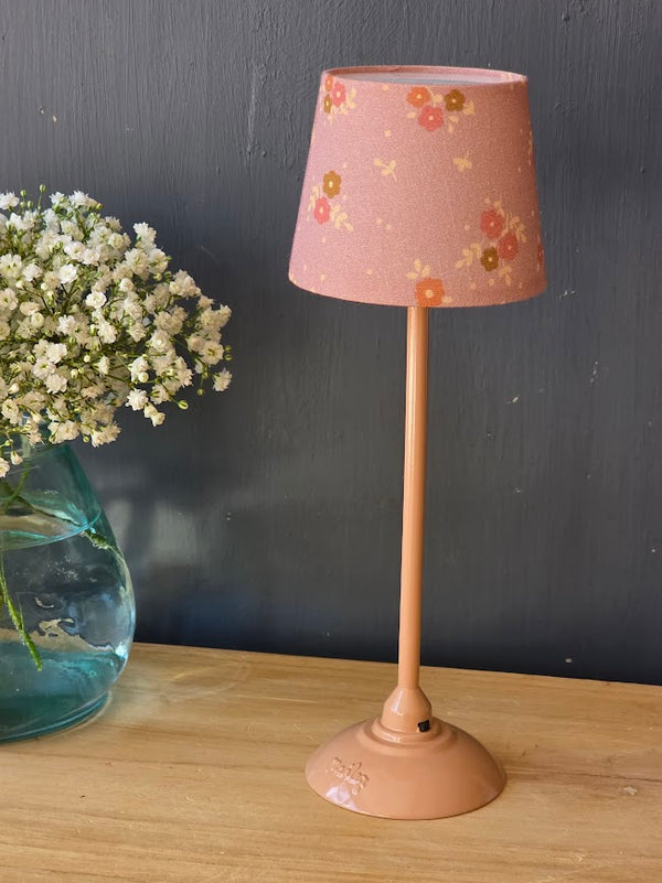 Maileg, Floor Lamp, Miniature - Dark Powder