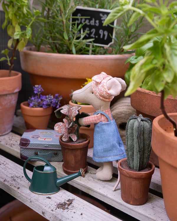 Maileg, Watering Can, Mouse - Dark Green
