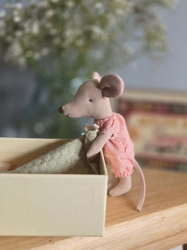 Maileg, Little Sister Mouse in Matchbox