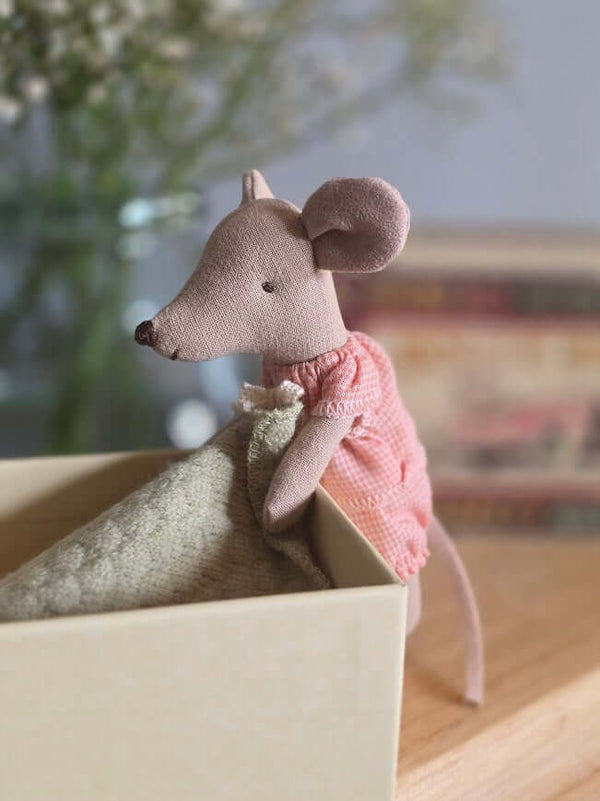 Maileg, Little Sister Mouse in Matchbox