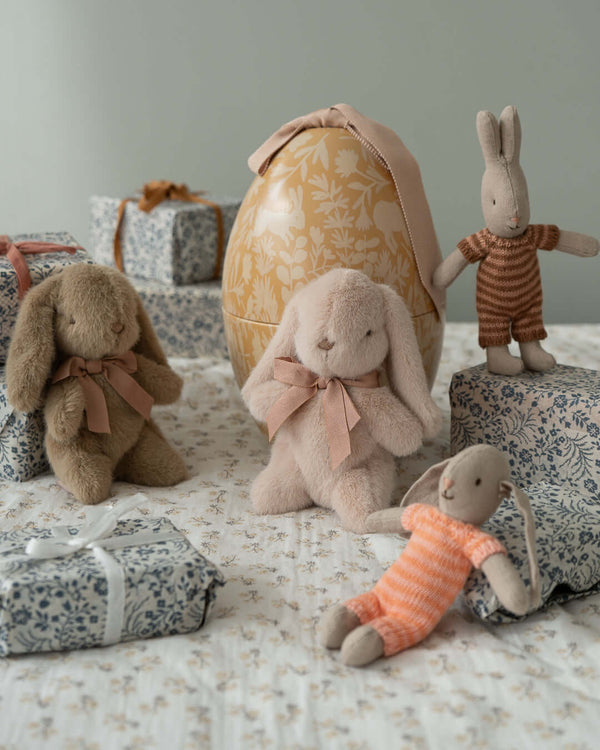 Maileg, Micro Bunny in Knitted Outfit (Orange)