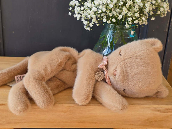 Maileg, Sleeping Kitten Plush, Small - Cream Peach