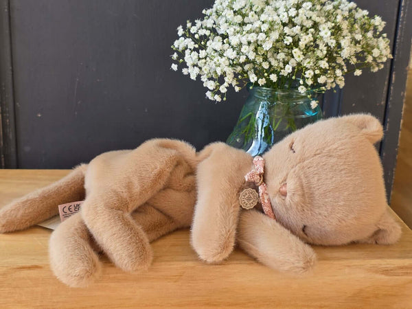 Maileg, Sleeping Kitten Plush, Small - Cream Peach