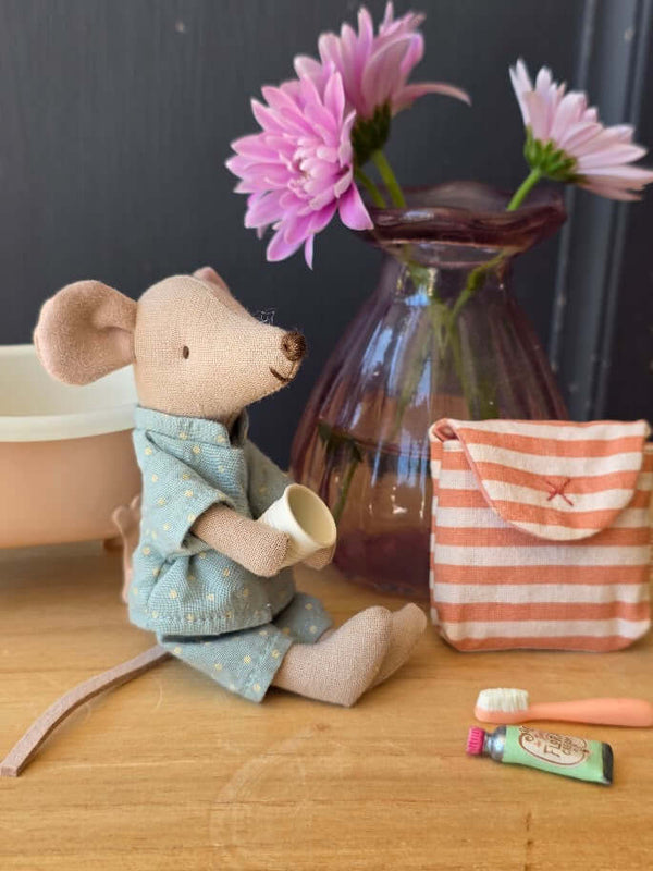 Maileg, Toothbrush Set in Bag, Mouse - Coral Stripe