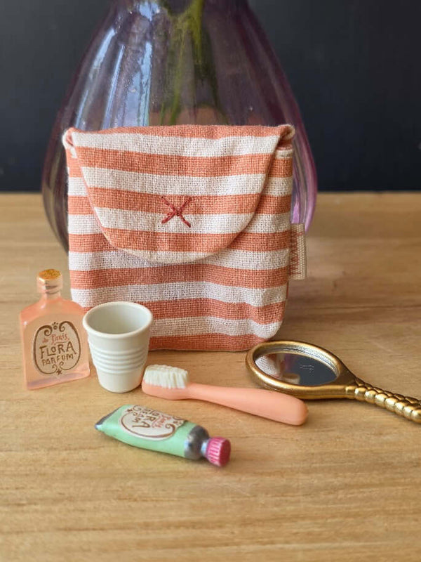 Maileg, Toothbrush Set in Bag, Mouse - Coral Stripe