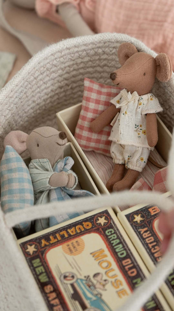 Maileg, Big Sister Mouse in Matchbox